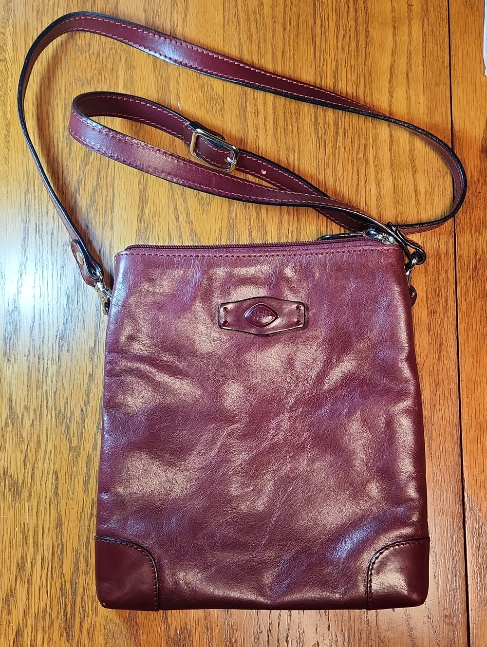 The Trend Classic Burgundy Leather Crossbody Bag